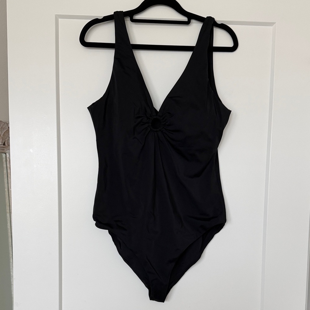 Andie Black One-Piece Swimsuit Sz L